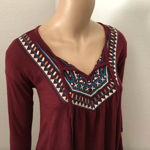 NWT Hollister Womens Shine Embroidered Peasant Top Size XS Shirt Burgundy - Picture 4 of 4